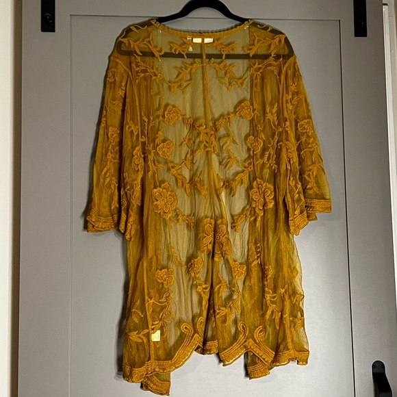 Lightly Worn Ashley Lace Kimono in mustard by LUQ in XL🌞 - Picture 11 of 14